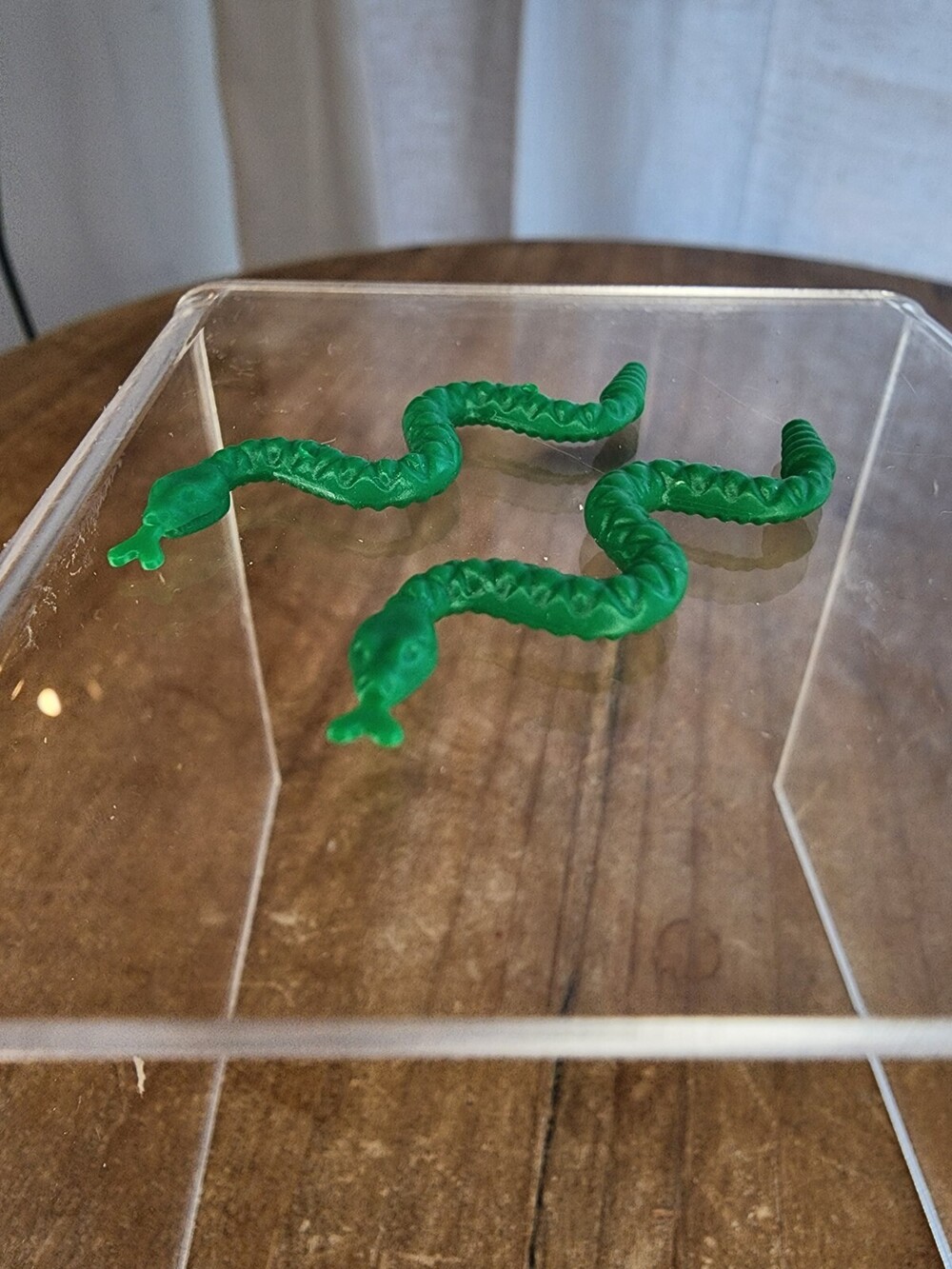 Lot of 2 - Lego GREEN SNAKE Snakes for minifig / minifigure